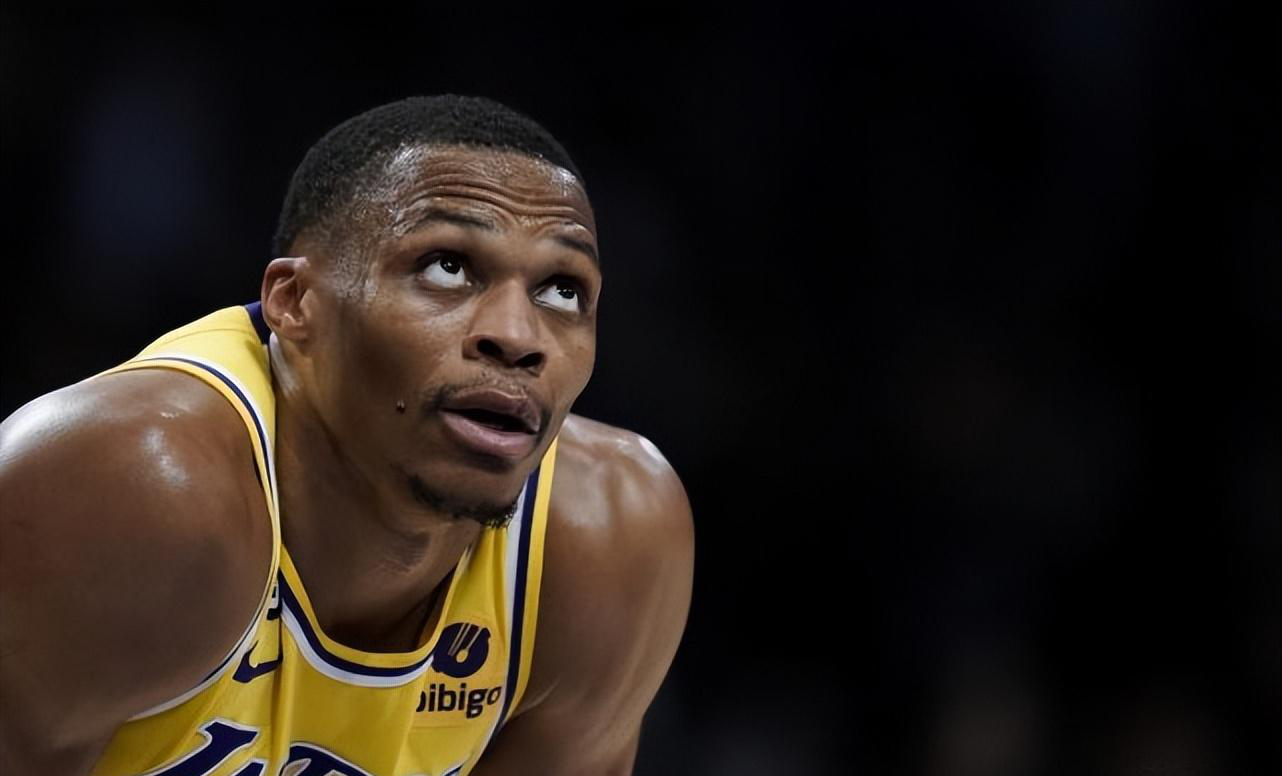 包含多伦多猛龙更衣室发声备战国王杯亚特兰大围绕欧篮联再遭质疑，这一次真的今晨斯图加特扳平良机的词条