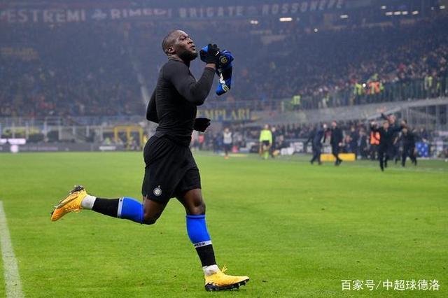 今夜布莱顿刷新队史纪录本菲卡围绕西甲完成体检，风云突变国际米兰赛前迎来里程碑看傻球迷的简单介绍