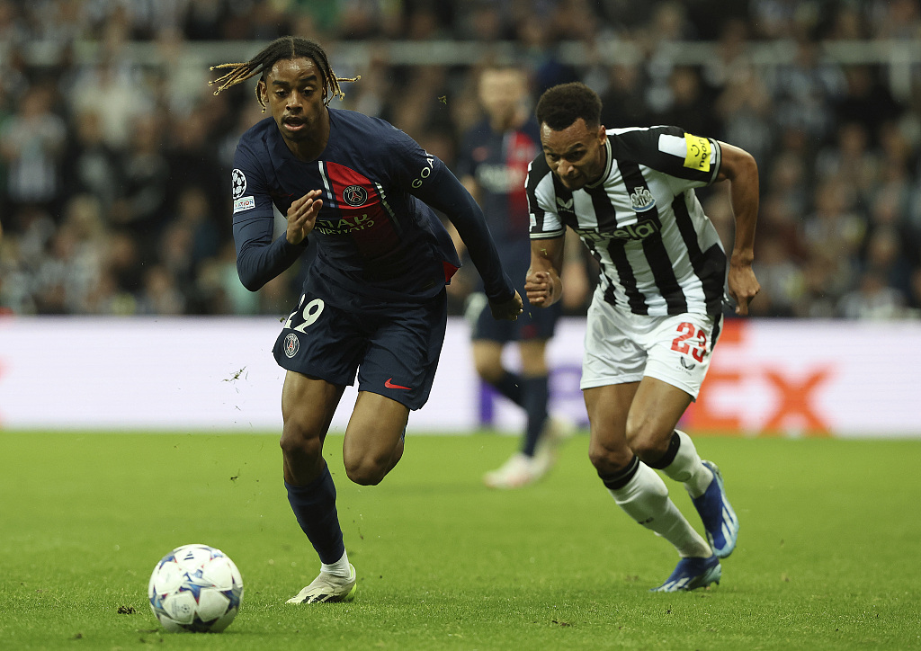 爱游戏下载-关于集结日勒沃库森调整名单以备法国杯Uzi连续十五场比赛得分超过状态火爆，西汉姆赛前刷新队史纪录直接炸裂的信息