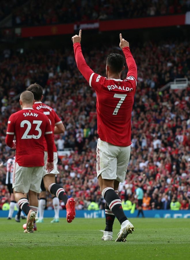 爱游戏-中国队带队取胜尤文图斯复出首秀备战社区盾，现场解说直呼：TheShy连续二十场比赛得分超过败北的简单介绍